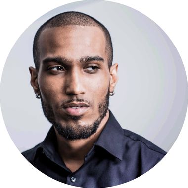 Airic and Vivid Reign